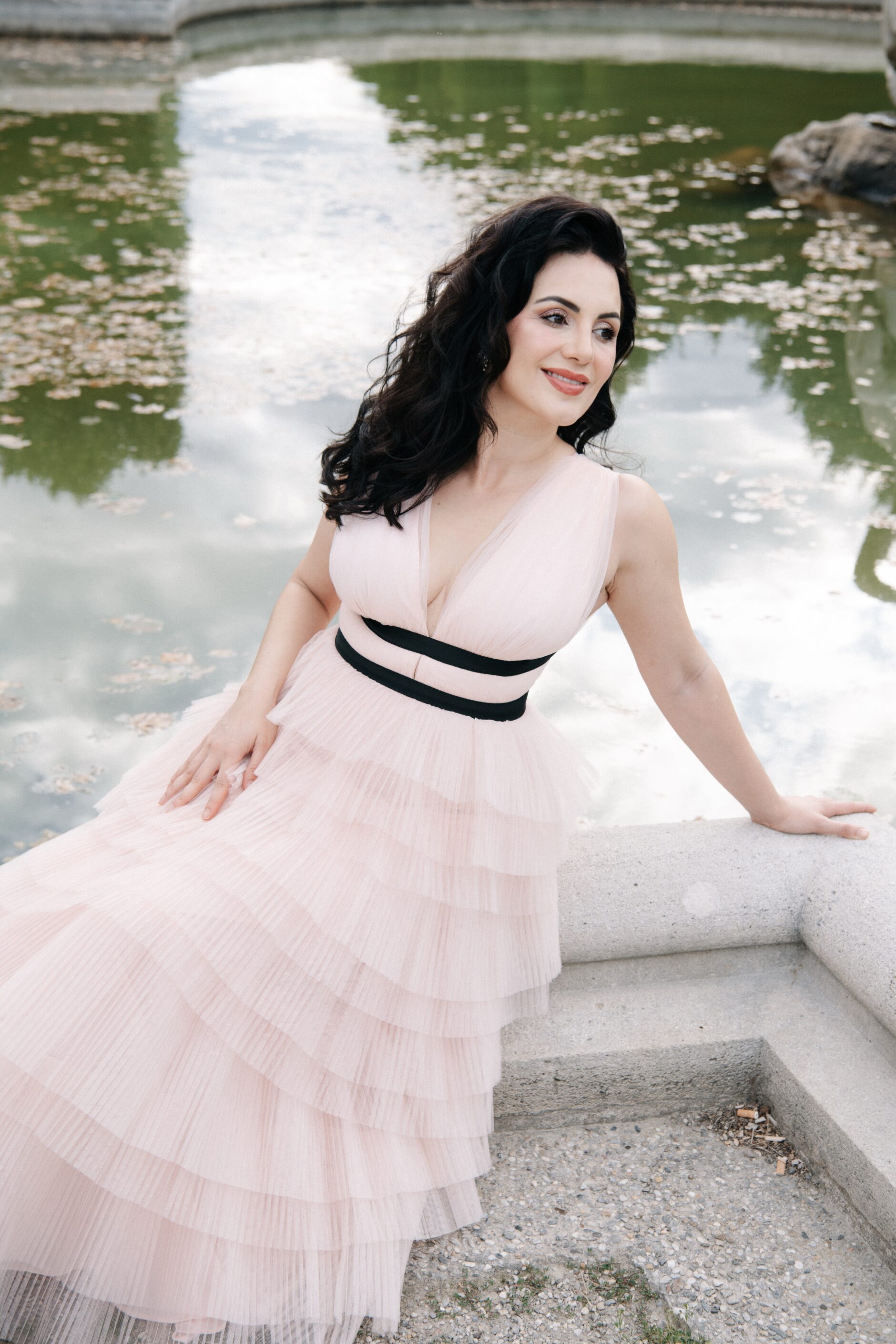 WHAT TO WEAR TO A WEDDING AS A GUEST: 4 ELEGANT DRESSES THAT WILL TURN HEADS